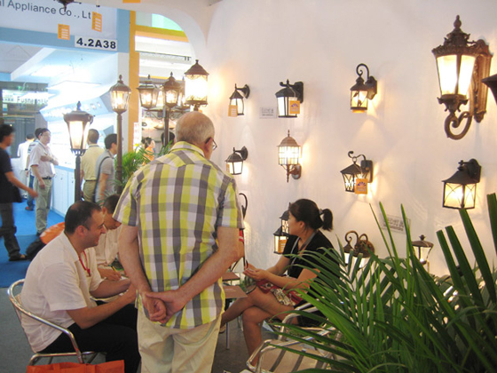 帝輝歐式戶外燈飾誠(chéng)邀廣大燈飾代理參加6月份廣州光亞燈飾展